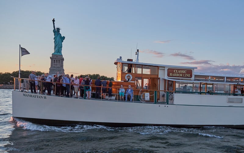 Manhattan II Yacht